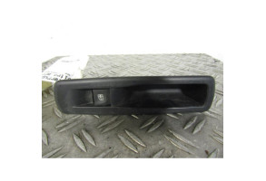 Interrupteur de leve vitre arriere droit RENAULT MEGANE 3 Photo n°1