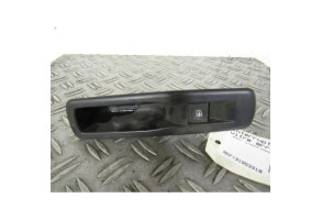 Interrupteur de leve vitre arriere gauche RENAULT MEGANE 3 Photo n°1