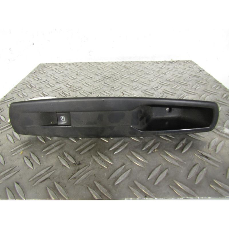 Interrupteur de leve vitre avant droit RENAULT MEGANE 3 Photo n°1