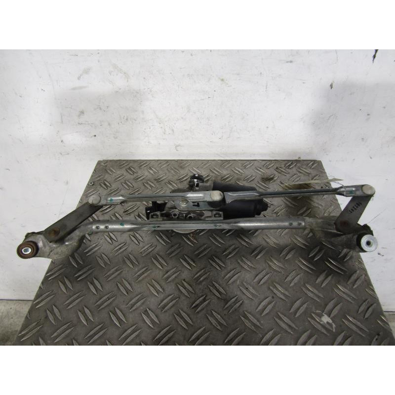 Moteur essuie glace avant TOYOTA COROLLA VERSO 2 Photo n°1