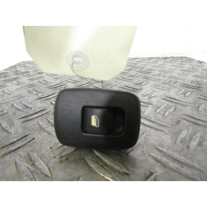 Interrupteur de leve vitre arriere gauche PEUGEOT 207 Photo n°1