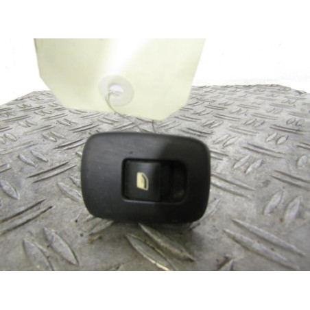 Interrupteur de leve vitre arriere gauche PEUGEOT 207