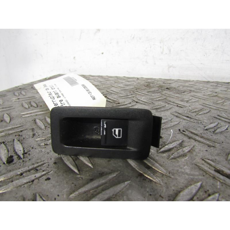 Interrupteur de leve vitre avant gauche RENAULT LAGUNA 3 Photo n°1