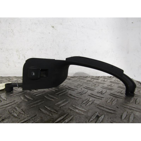 Interrupteur de leve vitre avant droit AUDI A4 2