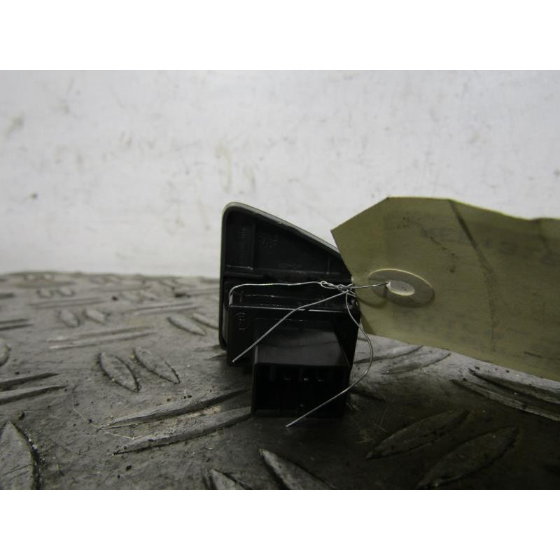 Interrupteur de leve vitre avant gauche FIAT 500 2 Photo n°1