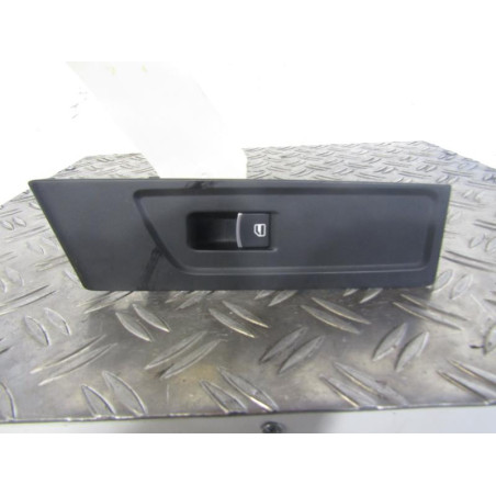 Interrupteur de leve vitre avant droit VOLKSWAGEN PASSAT 6