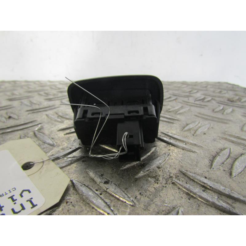 Interrupteur de leve vitre arriere gauche CITROEN C5 2 Photo n°1