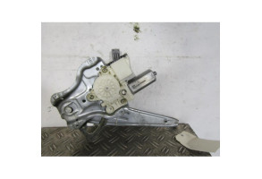 Leve vitre electrique arriere gauche TOYOTA AVENSIS 2 Photo n°1