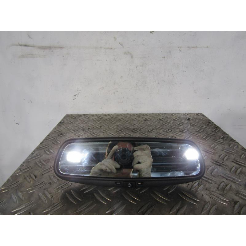 Retroviseur interieur TOYOTA AVENSIS 2 Photo n°1