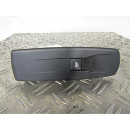 Interrupteur de leve vitre avant droit RENAULT MEGANE 3