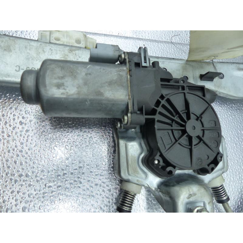 Leve vitre electrique avant droit CITROEN DS3 Photo n°1