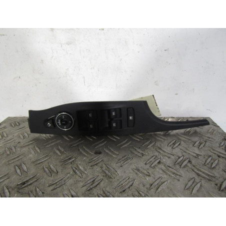 Interrupteur de leve vitre avant gauche HYUNDAI I 40