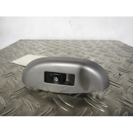 Interrupteur de leve vitre arriere droit CHEVROLET KALOS