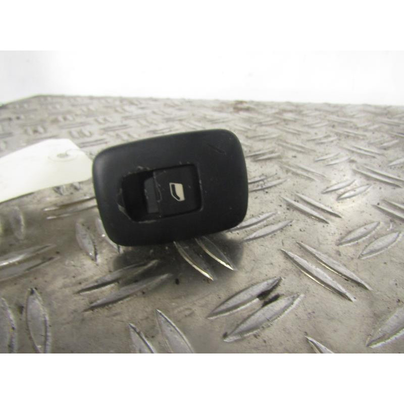 Interrupteur de leve vitre arriere gauche CITROEN C5 2 Photo n°1