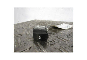 Interrupteur de leve vitre arriere droit RENAULT MEGANE 2 Photo n°1