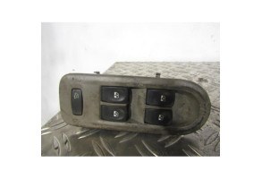 Interrupteur de leve vitre avant gauche RENAULT CLIO 3 Photo n°1