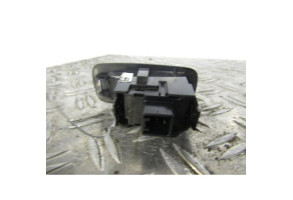 Interrupteur de leve vitre arriere gauche TOYOTA COROLLA VERSO 2 Photo n°2