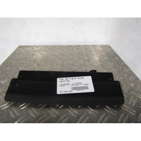 Feu arriere stop central VOLKSWAGEN PASSAT 5