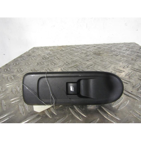 Interrupteur de leve vitre avant droit CITROEN C3 2