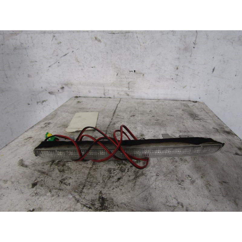 Feu arriere stop central PEUGEOT 607 Photo n°1