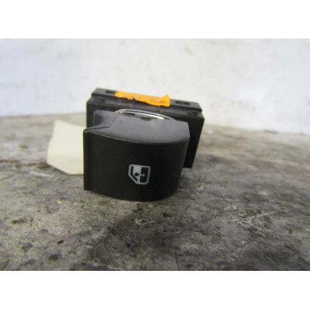 Interrupteur de leve vitre avant droit LANCIA DELTA 3