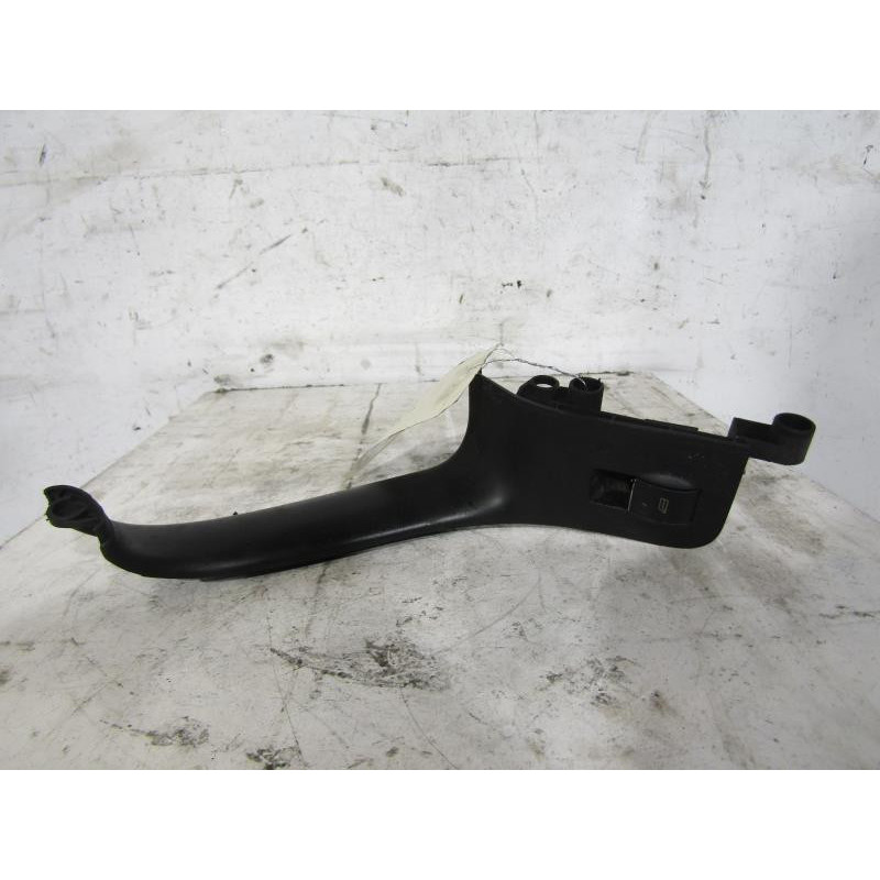 Interrupteur de leve vitre arriere droit AUDI A4 2 Photo n°1