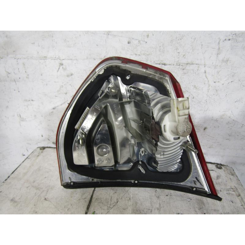 Feu arriere secondaire gauche (feux) CITROEN C4 PICASSO 1 Photo n°1