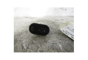 Interrupteur de leve vitre arriere gauche OPEL MERIVA A Photo n°1