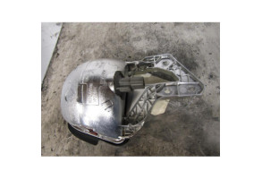 Feu arriere stop central TOYOTA AVENSIS 2 Photo n°2