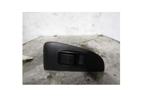 Interrupteur de leve vitre arriere droit TOYOTA AVENSIS 2 Photo n°1
