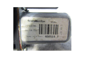 Leve vitre electrique arriere droit PEUGEOT 307 Photo n°3
