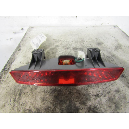 Feu arriere stop central KIA RIO 2