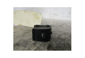 Interrupteur de leve vitre arriere droit AUDI A4 2 Photo n°1