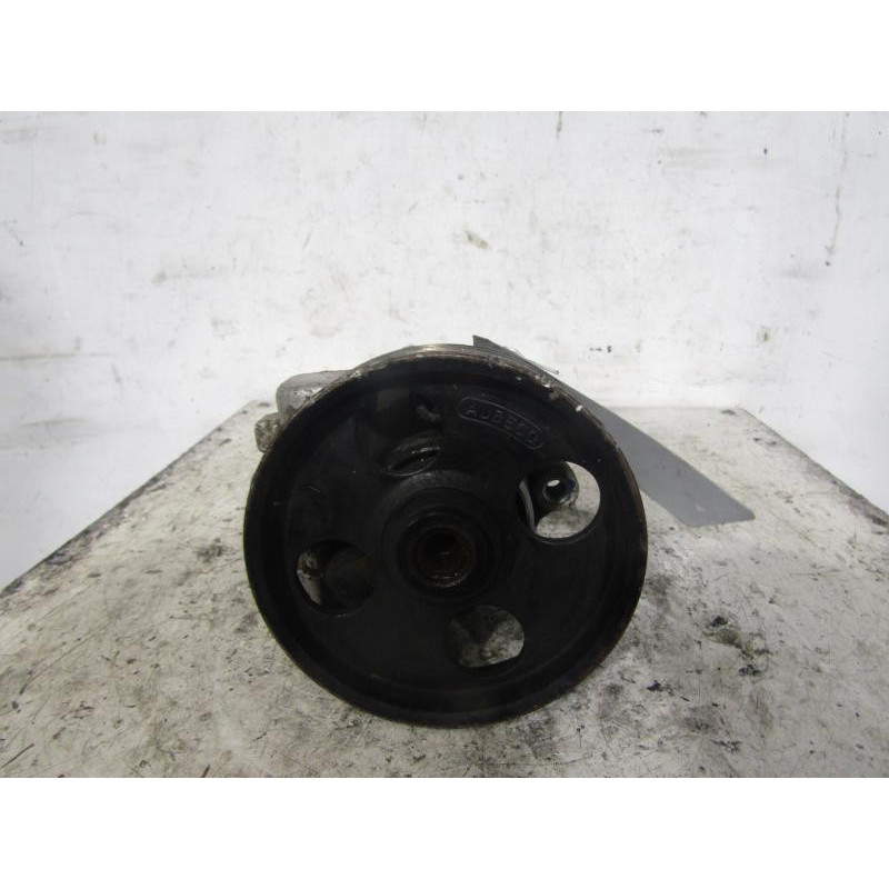 Pompe de direction PEUGEOT 306 Photo n°1