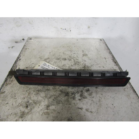 Feu arriere stop central VOLKSWAGEN PASSAT 4