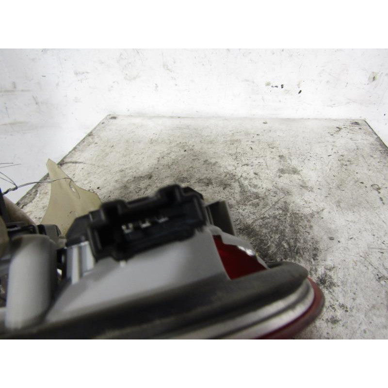 Feu arriere secondaire droit (feux) MERCEDES CLASSE E 210 Photo n°1