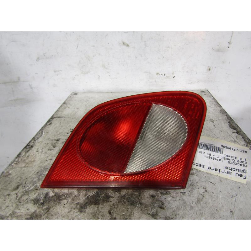 Feu arriere secondaire gauche (feux) MERCEDES CLASSE E 210 Photo n°1