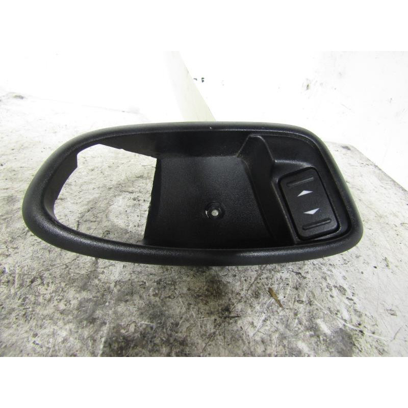 Interrupteur de leve vitre arriere droit FORD MONDEO 3 Photo n°1