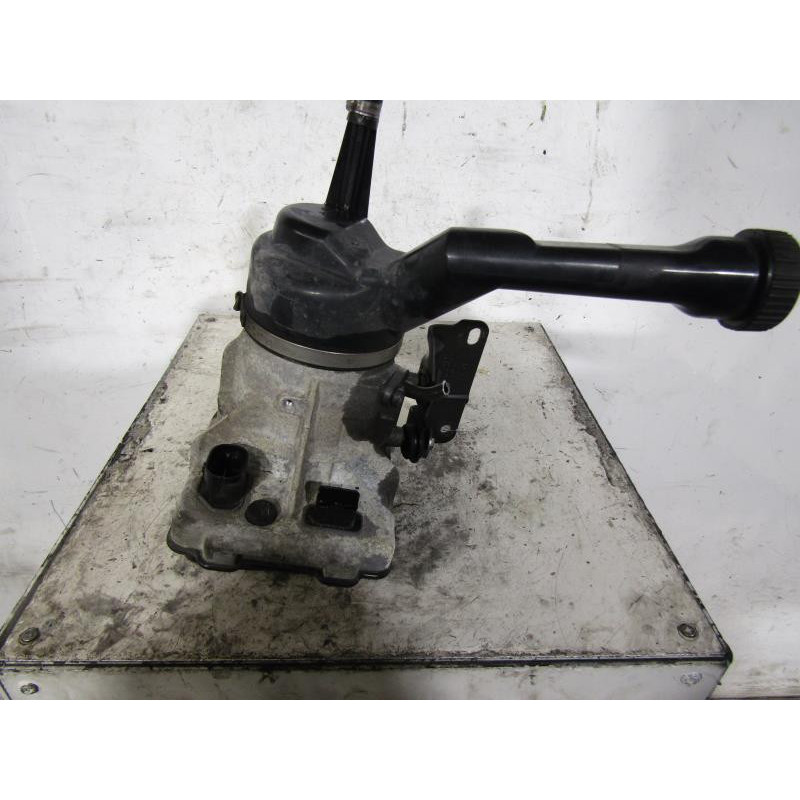 Pompe de direction PEUGEOT 308 1 Photo n°1