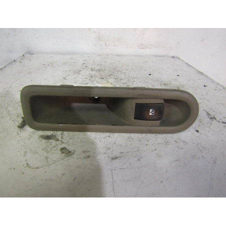 Interrupteur de leve vitre arriere gauche RENAULT CLIO 3