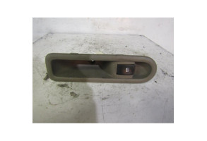 Interrupteur de leve vitre arriere gauche RENAULT CLIO 3 Photo n°1