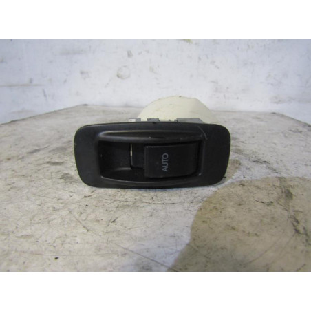 Interrupteur de leve vitre arriere gauche TOYOTA COROLLA 10