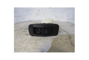 Interrupteur de leve vitre arriere gauche TOYOTA COROLLA 10 Photo n°1