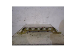 Feu arriere stop central TOYOTA COROLLA VERSO 2 Photo n°2