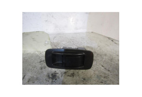 Interrupteur de leve vitre arriere droit TOYOTA COROLLA VERSO 2 Photo n°1