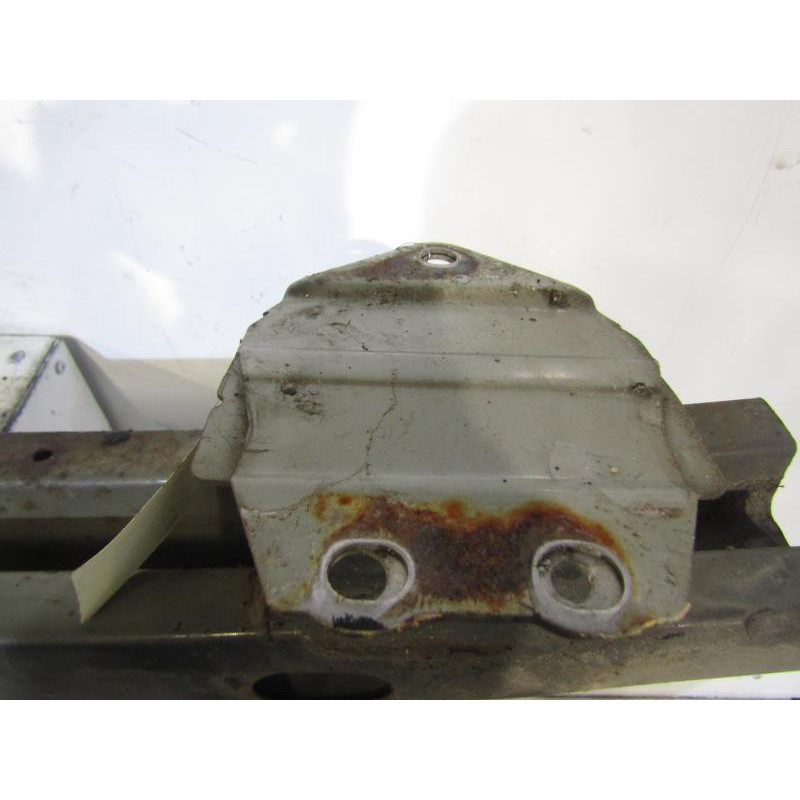 Renfort pare choc arriere (traverse) TOYOTA COROLLA VERSO 2 Photo n°1