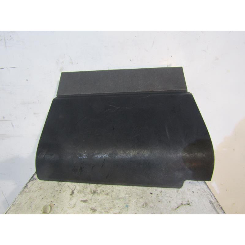 Porte boite a gants TOYOTA PRIUS 2 Photo n°1