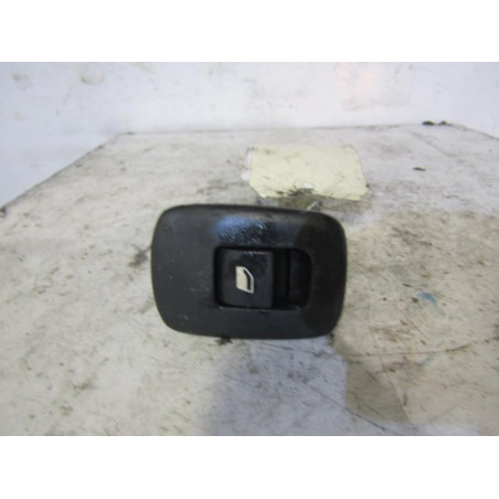 Interrupteur de leve vitre arriere gauche CITROEN C3 2