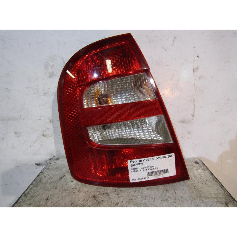 Feu arriere principal gauche (feux) SKODA FABIA 1 Photo n°1