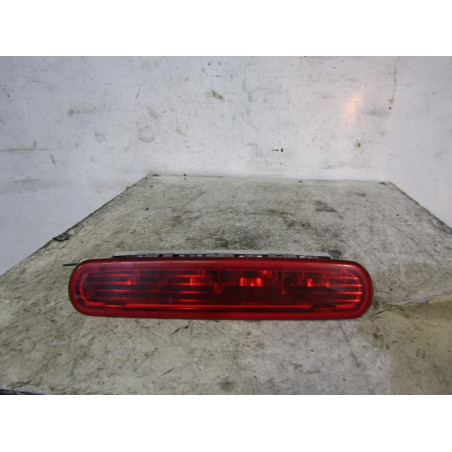 Feu arriere stop central OPEL COMBO D